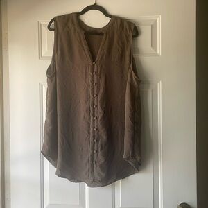Stylish tank for casual or business casual